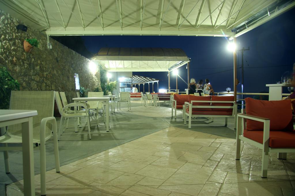 Santa Marina Apartments Rodakino Exteriér fotografie