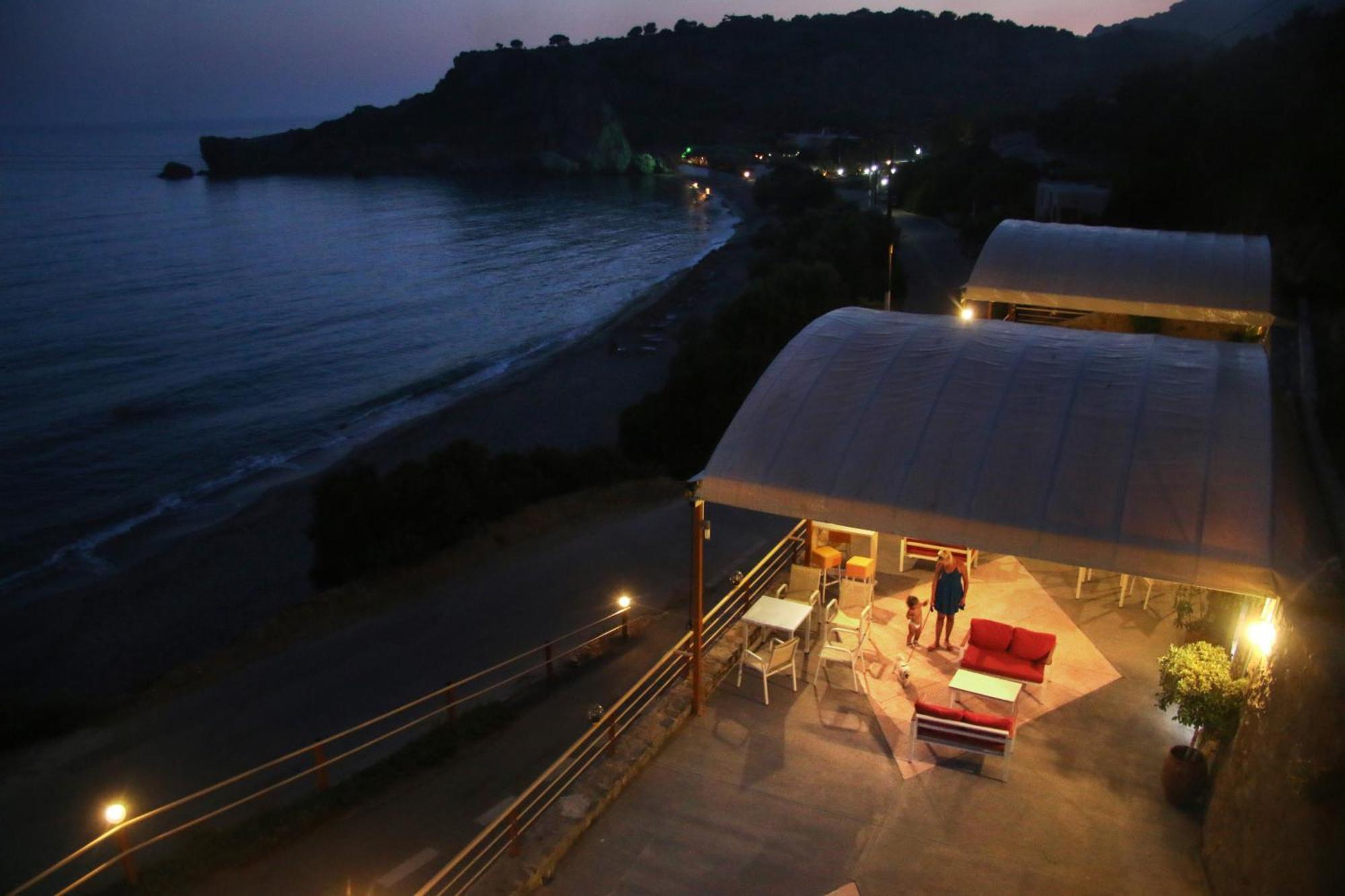 Santa Marina Apartments Rodakino Exteriér fotografie