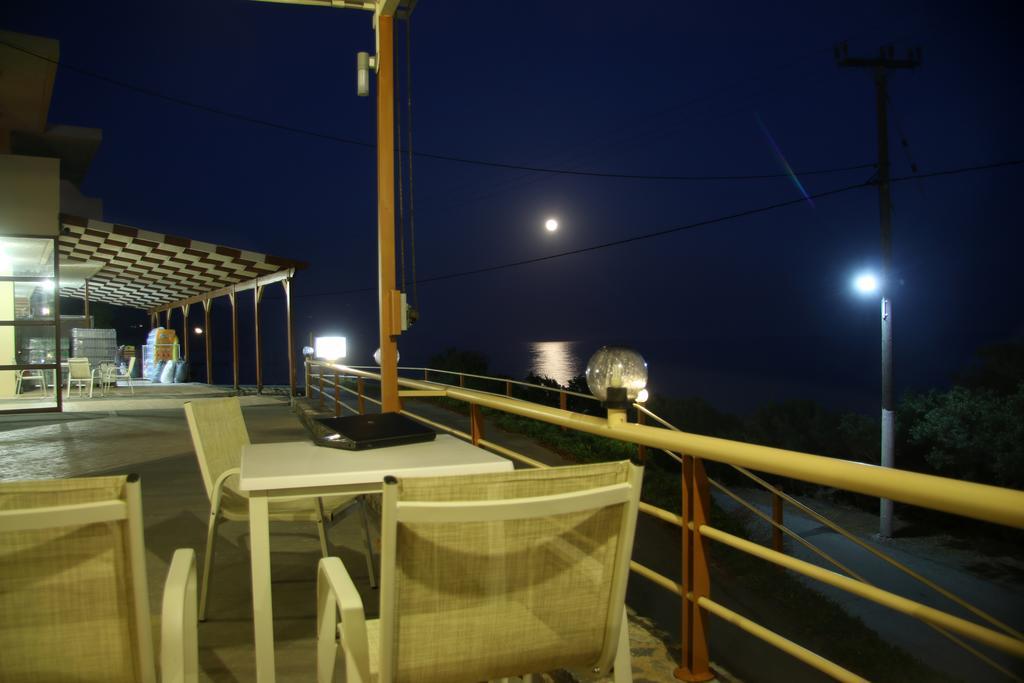 Santa Marina Apartments Rodakino Exteriér fotografie