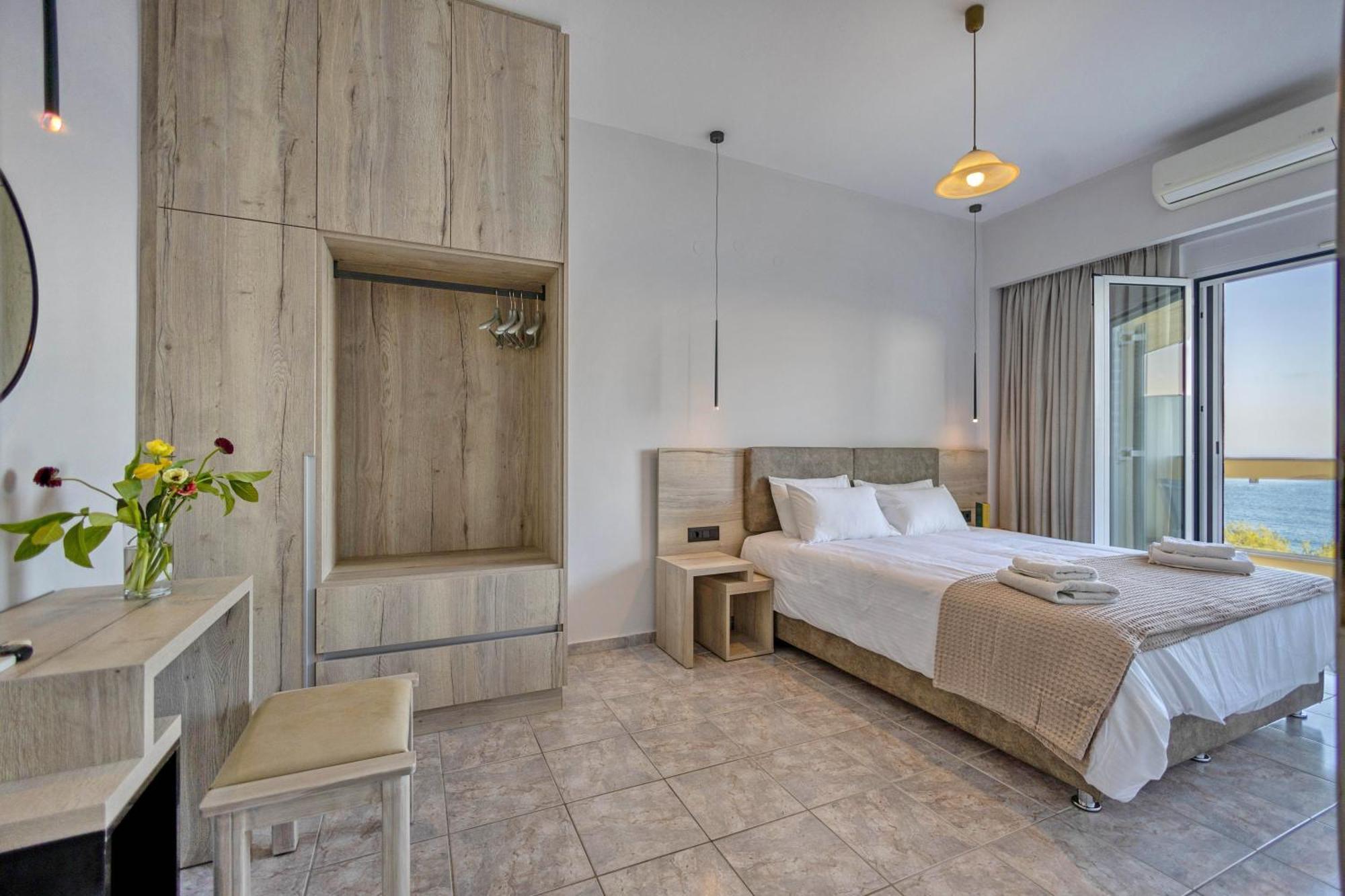 Santa Marina Apartments Rodakino Exteriér fotografie