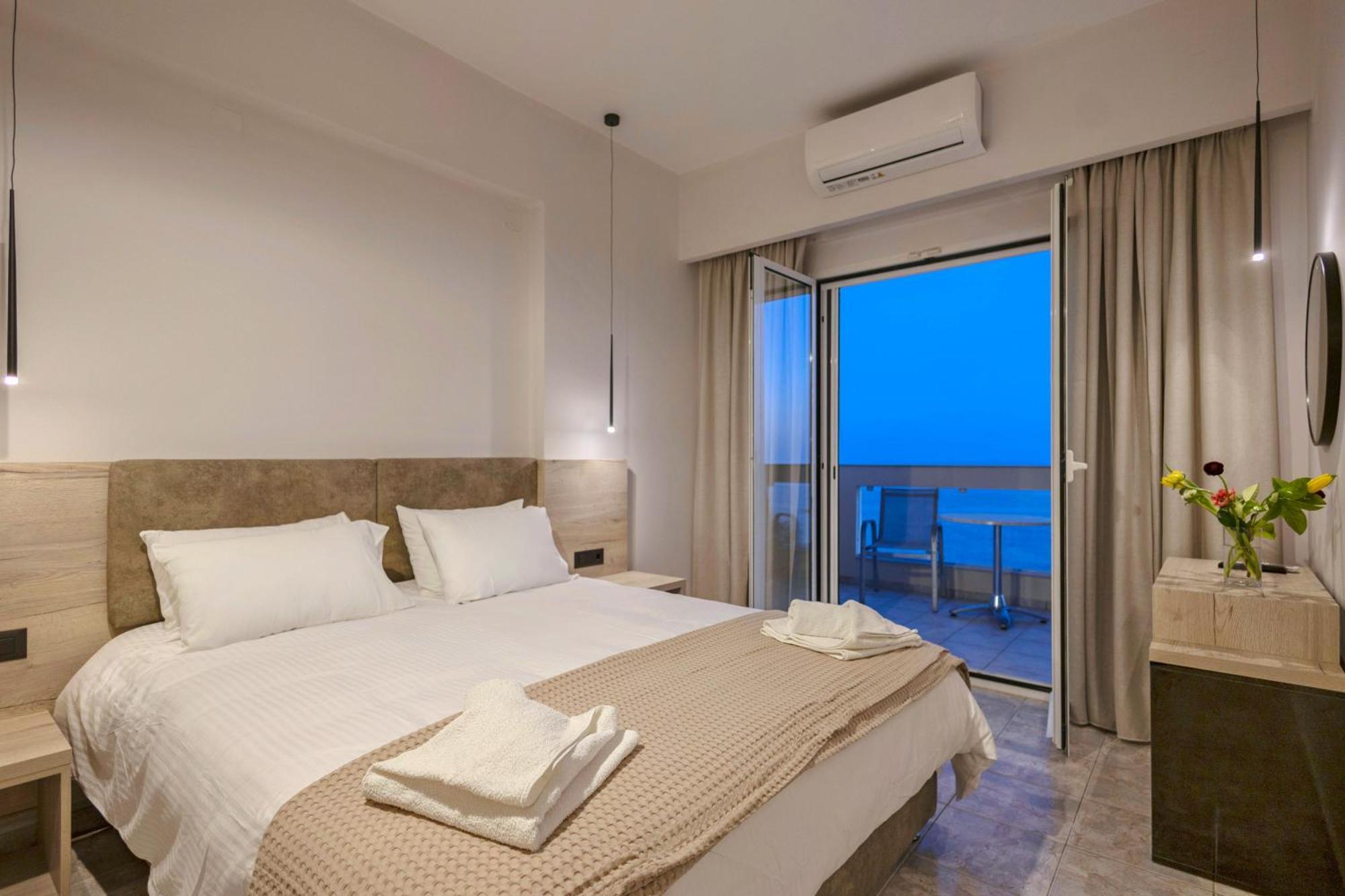 Santa Marina Apartments Rodakino Exteriér fotografie